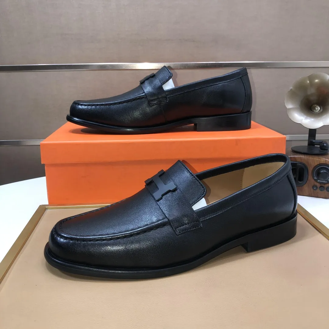 Men's shoes💰460💰[HERMES] (sheepskin lining)🍀Italian top luxury🍀He does not pursue novel styles and gorgeous colors, but attracts the favor of successful men with his flawless, elegant and classic style. Formal leather shoes This very comfortable, simple and stable style allows you to easily match any style! The pattern is absolutely 1:1 refined from the original case, and we strive for excellence in materials, imported cowhide + sheepskin lining💪💪💪extraordinary texture👍! .Black Brown Size: 38-45 (45 customized)